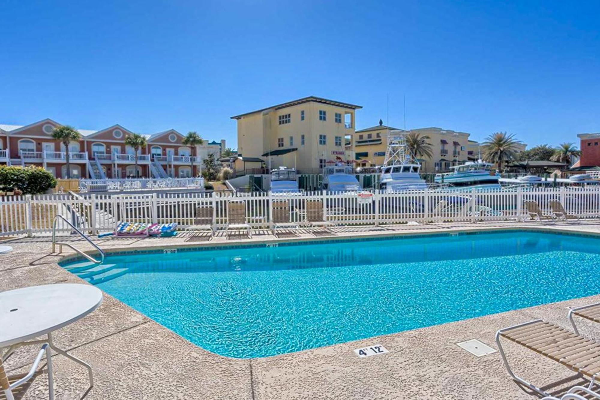 Charter Landing Villa Orange Beach Room photo